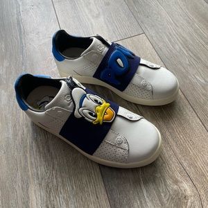 MOA Disney edition collection shoes
